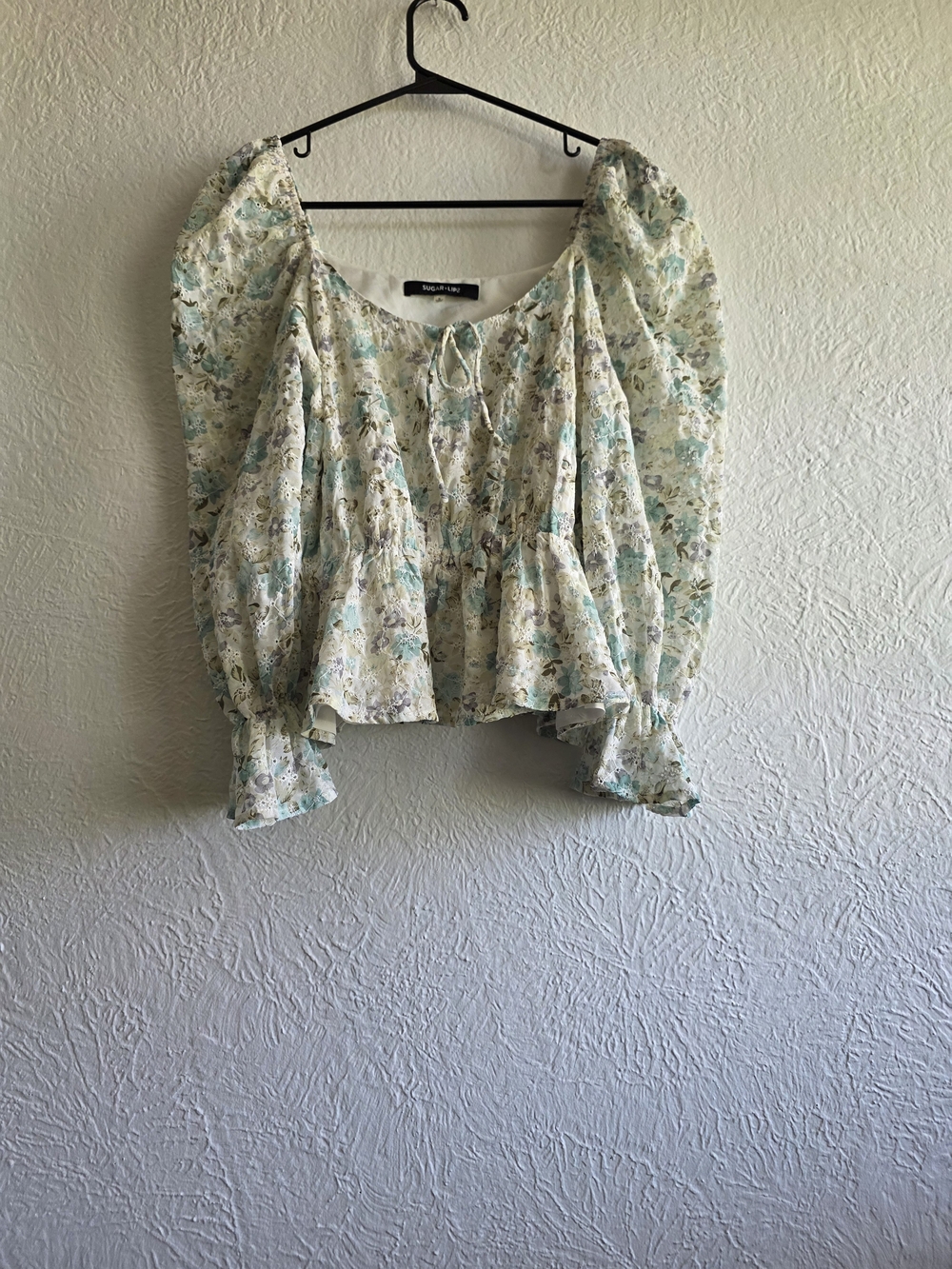 Sugarlips Puff Sleeve Floral Peasant Blouse - Blue/Cream